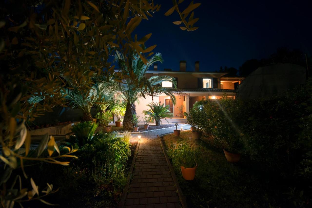 Villa Alida Casa Vacanze Foligno Exterior foto